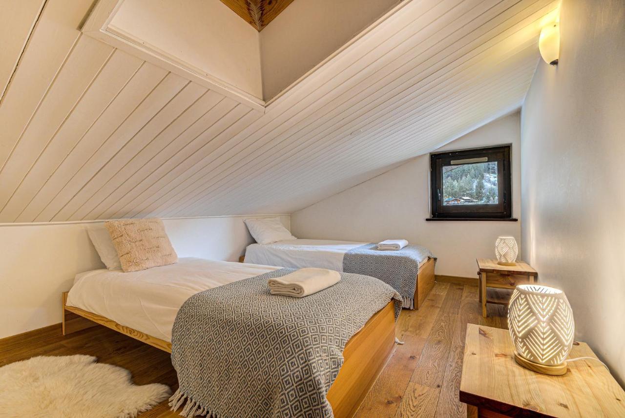 Apartment Les Drus - Alpes Travel - Chamonix - Sleeps 6 Luaran gambar